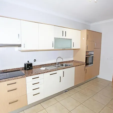 A04 - Large Modern 1 Bed Apartment With Pool Lagos Exterior photo
